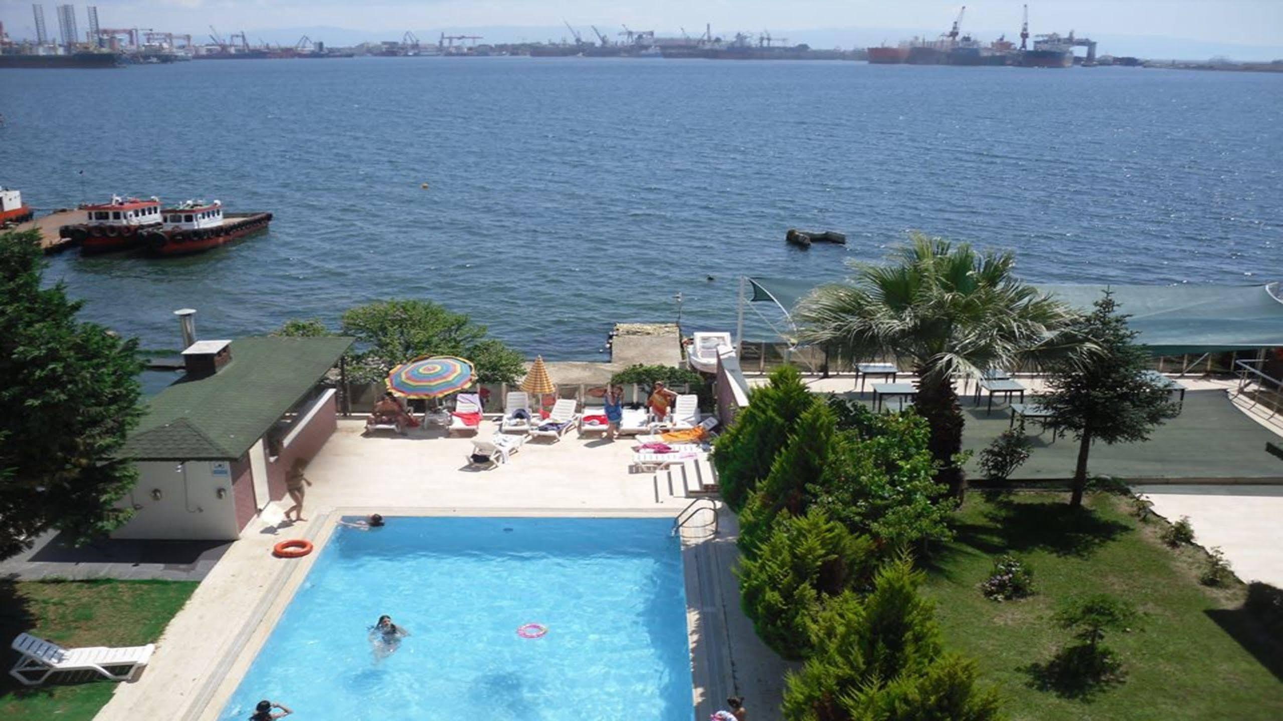 Blue Marine Hotel Sekerpinari Buitenkant foto